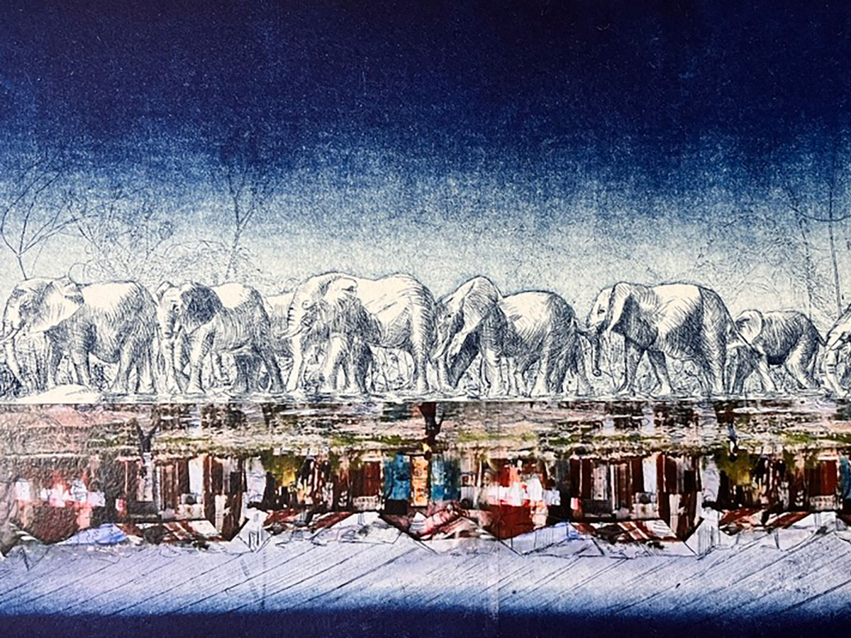 Druckgrafik mit Elefantenreihe, die sich über eine farbige, spiegelverkehrte Stadtlandschaft in Blau-Rot-Tönen reflektiert